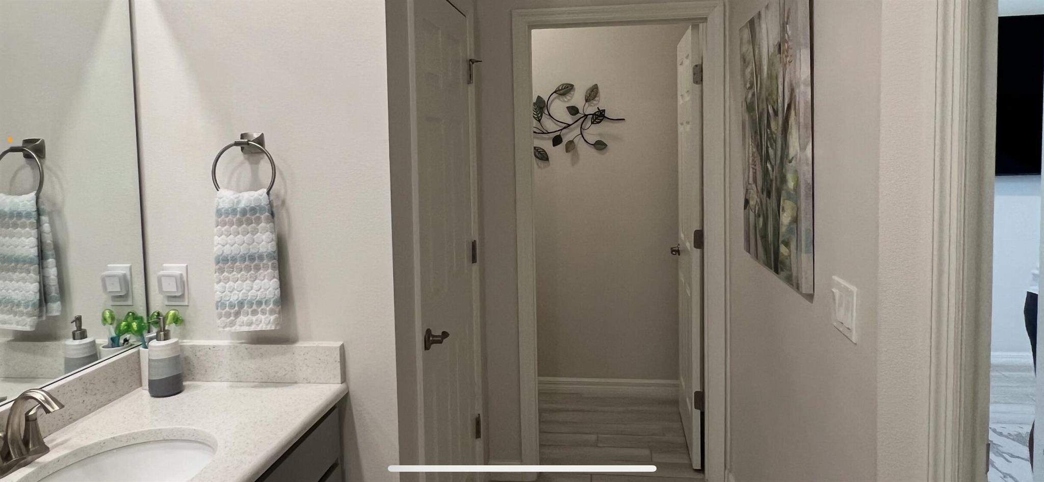 PORT ST LUCIE SECTION 40 - Residential Lease
