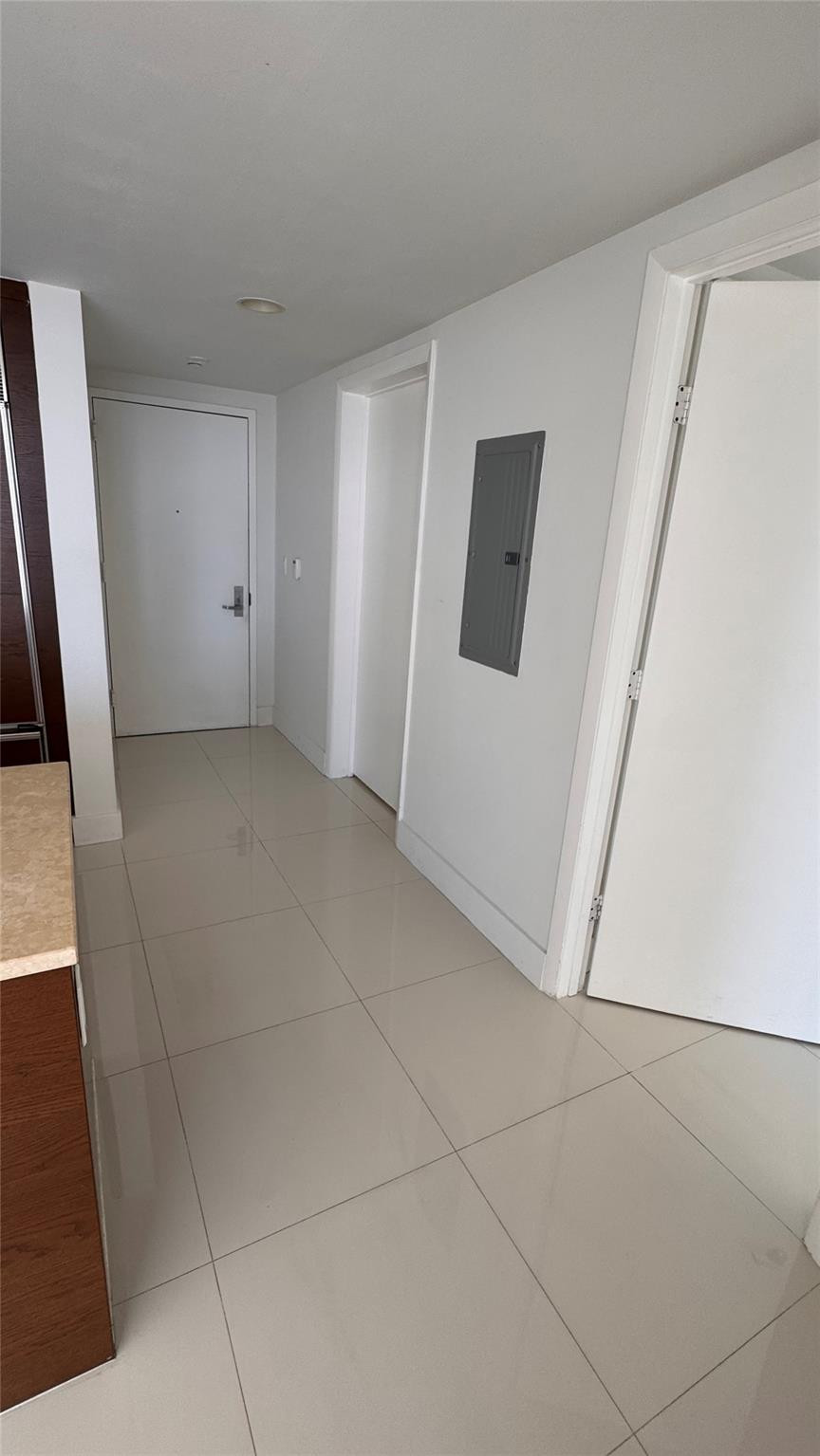 ICONBRICKELL CONDO NO 1 - Residential Lease