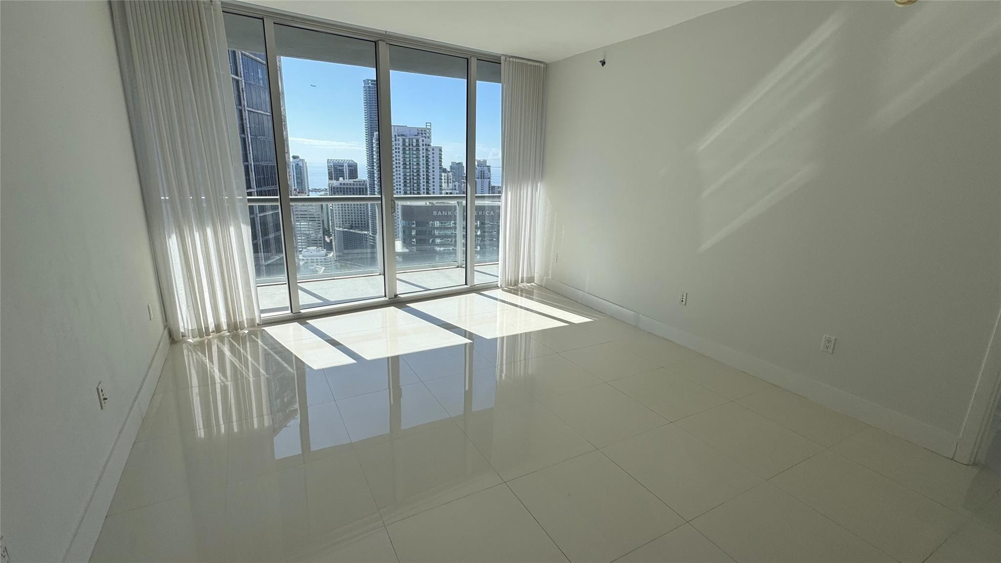 ICONBRICKELL CONDO NO 1 - Residential Lease
