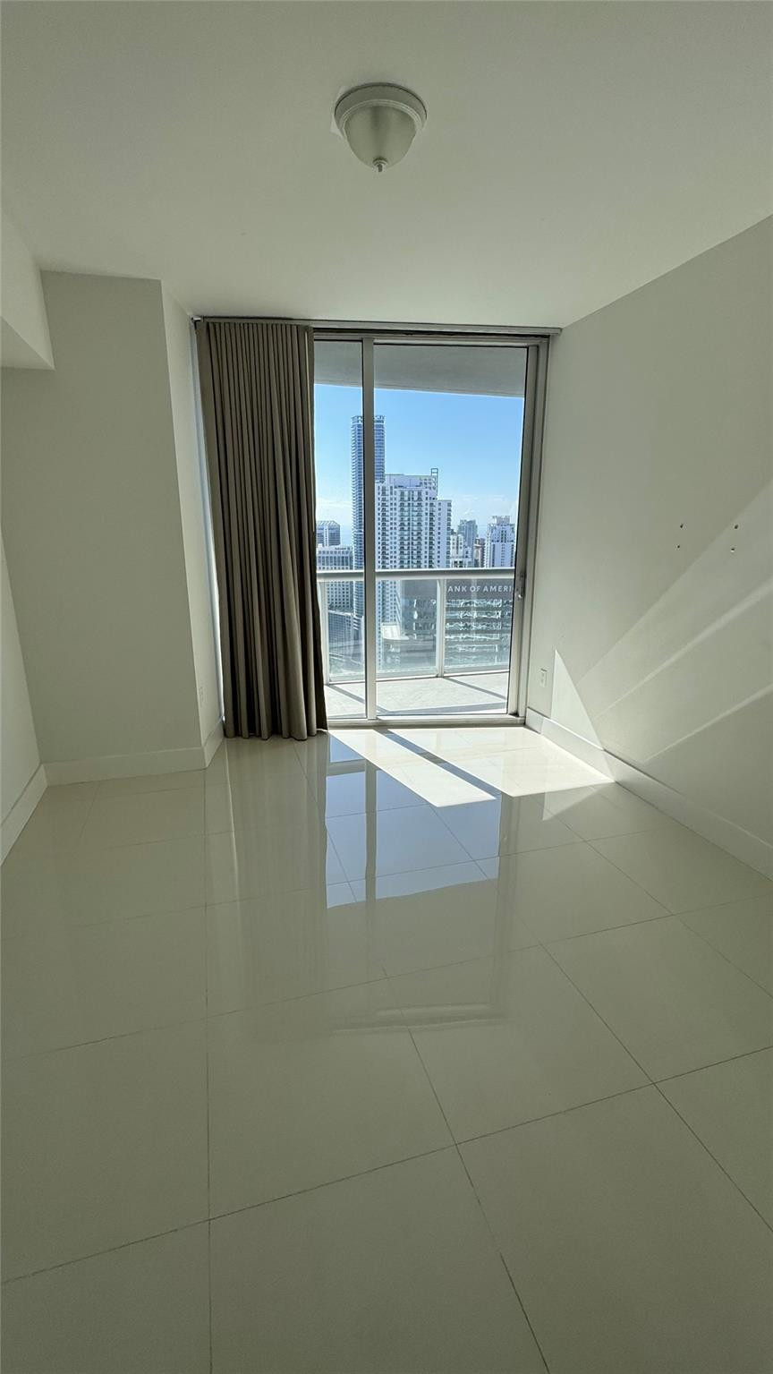 ICONBRICKELL CONDO NO 1 - Residential Lease