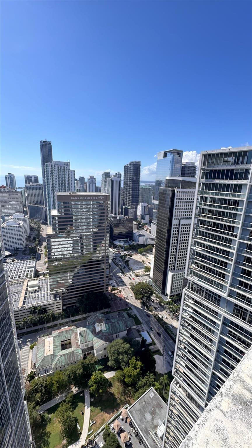 ICONBRICKELL CONDO NO 1 - Residential Lease