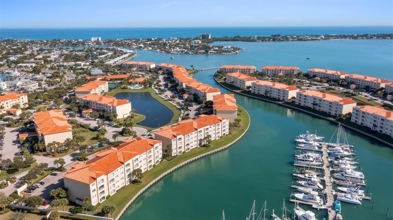 Harbour Isle East - Residential