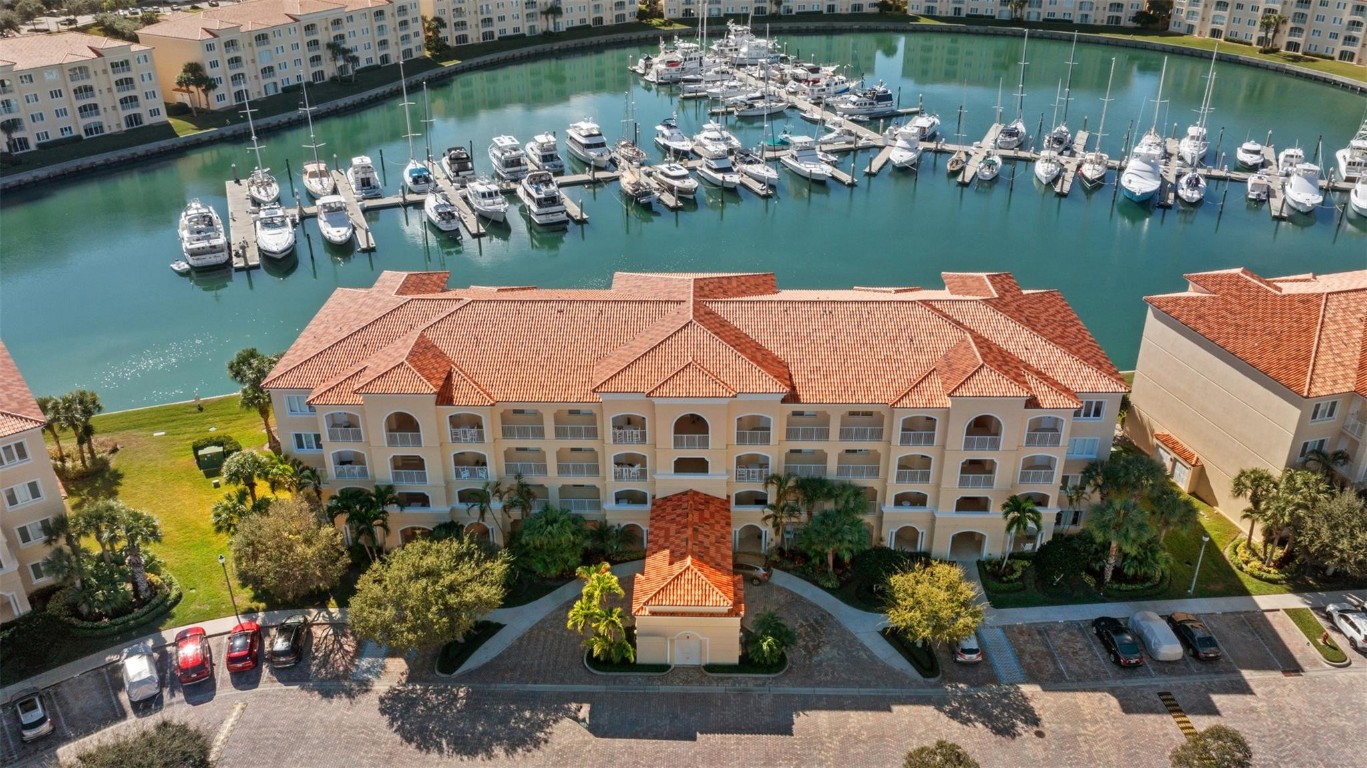 Harbour Isle East - Residential