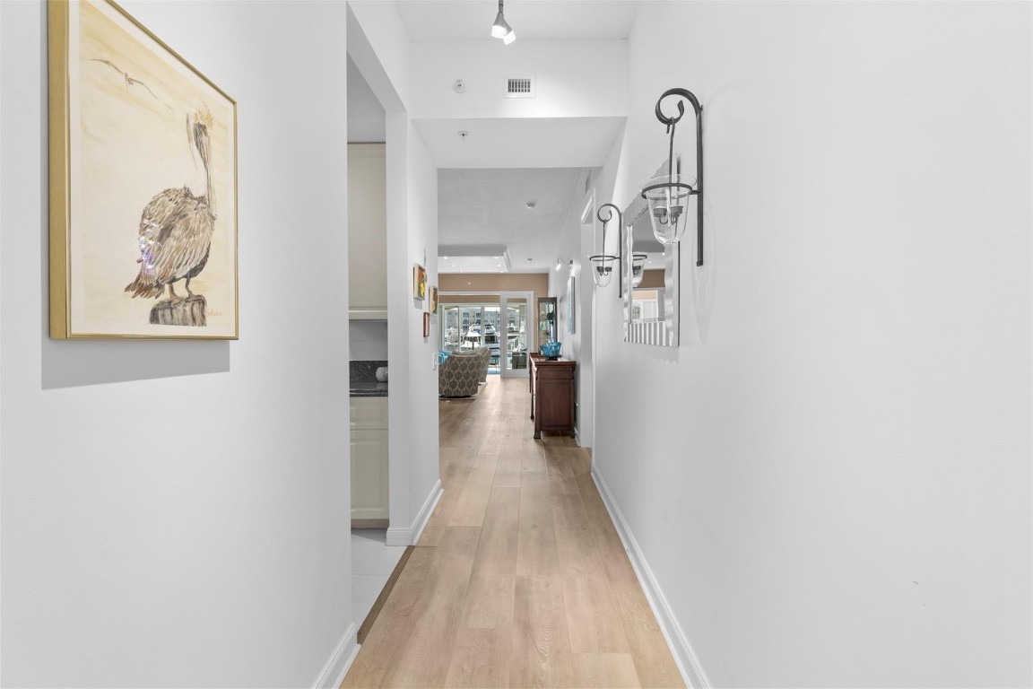 Harbour Isle East - Residential