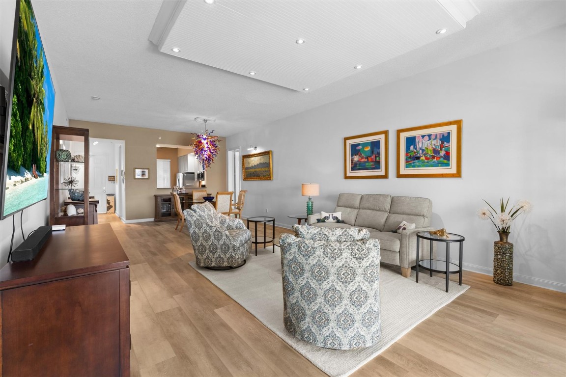 Harbour Isle East - Residential