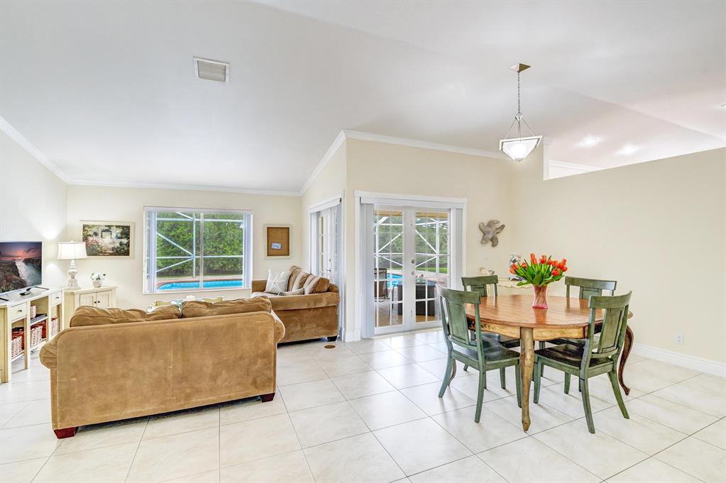 ISLAND LAKES - Residential