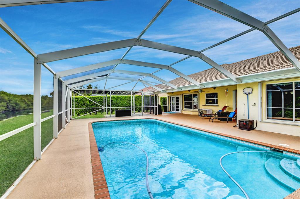 ISLAND LAKES - Residential