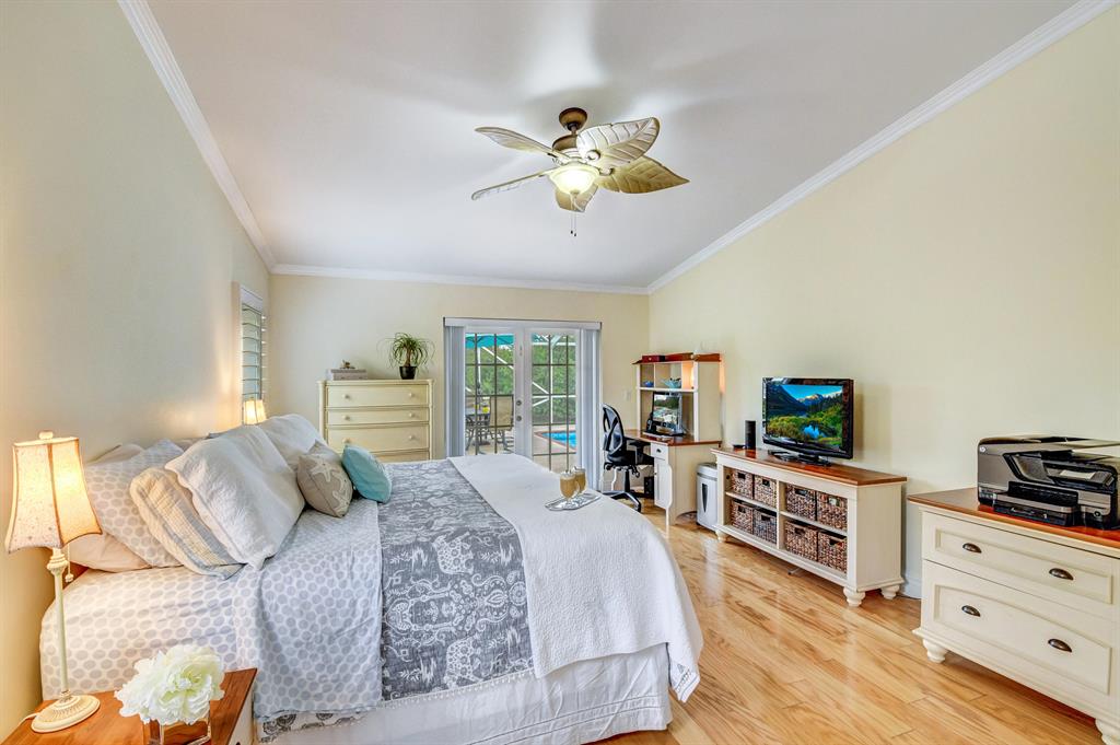 ISLAND LAKES - Residential