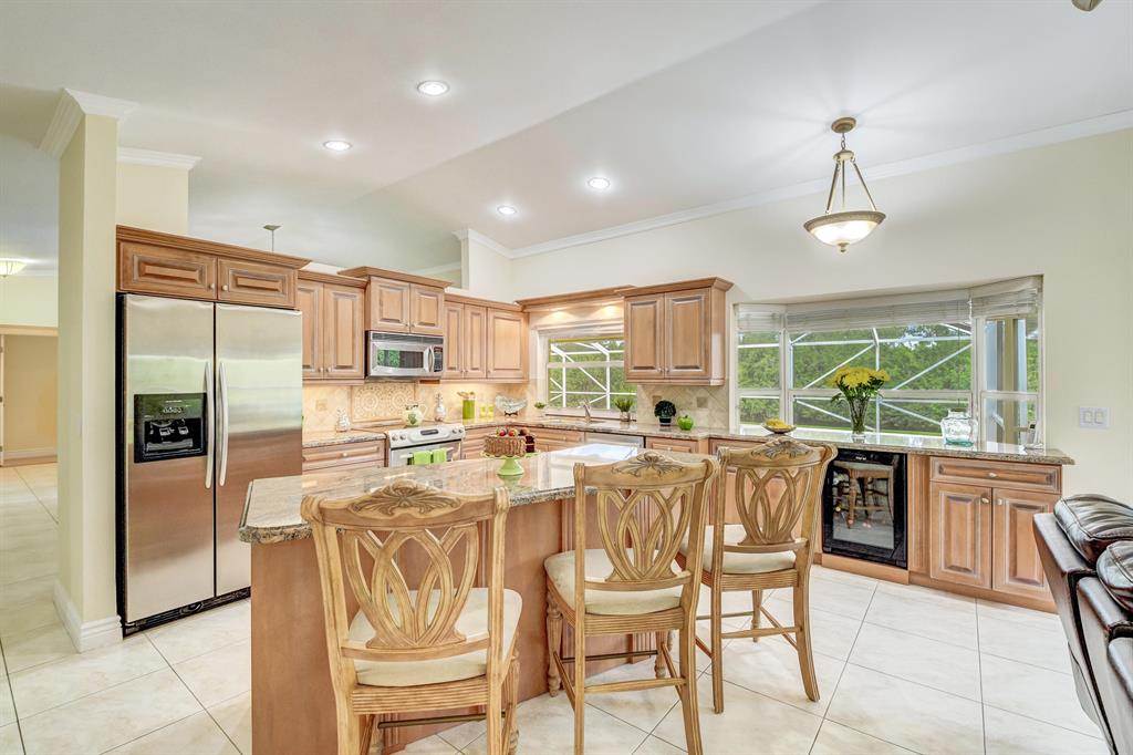 ISLAND LAKES - Residential