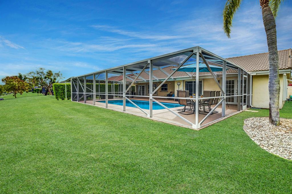 ISLAND LAKES - Residential