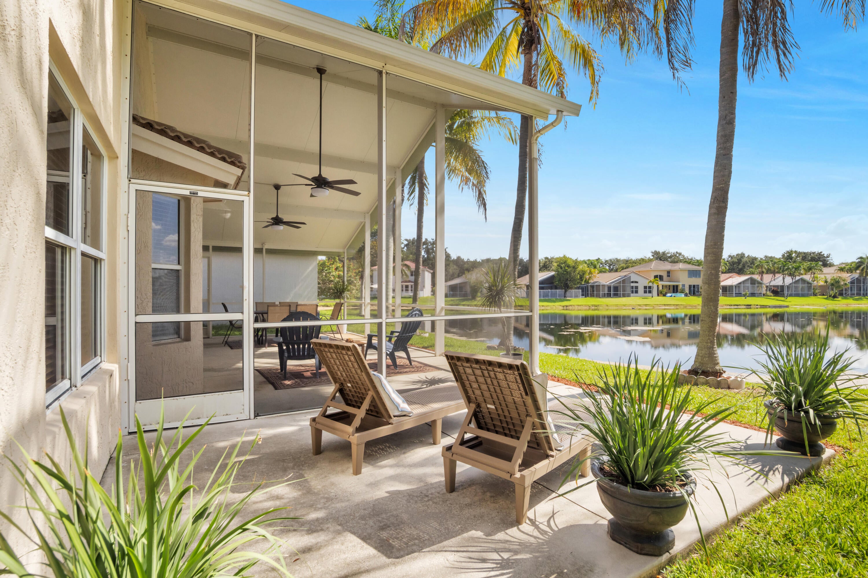4912 NW 55TH Boulevard, Coconut Creek, FL, 33073/$519,900 4 4912 NW 55TH Boulevard