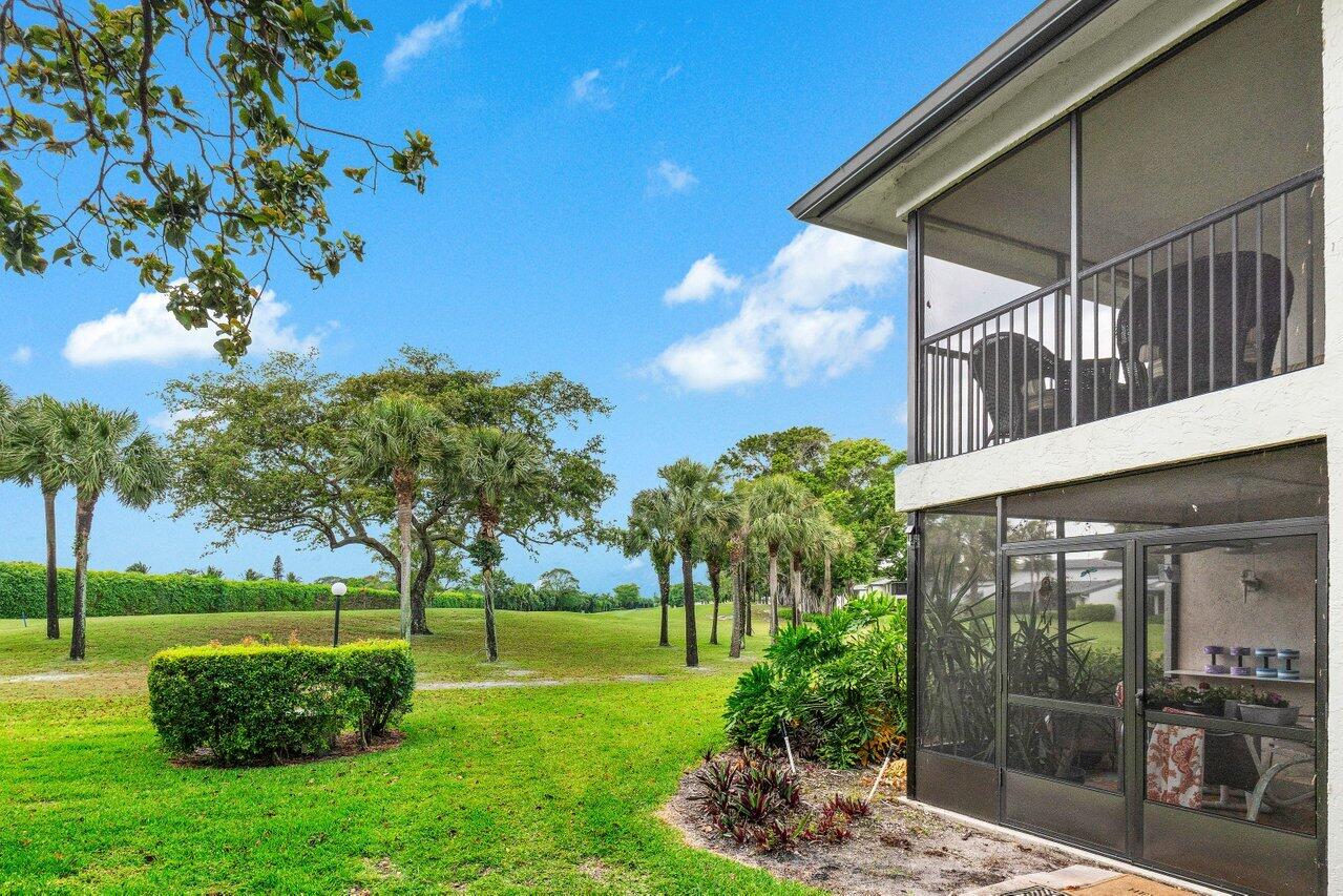 SOUTHPORT AT HUNTERS RUN - Residential