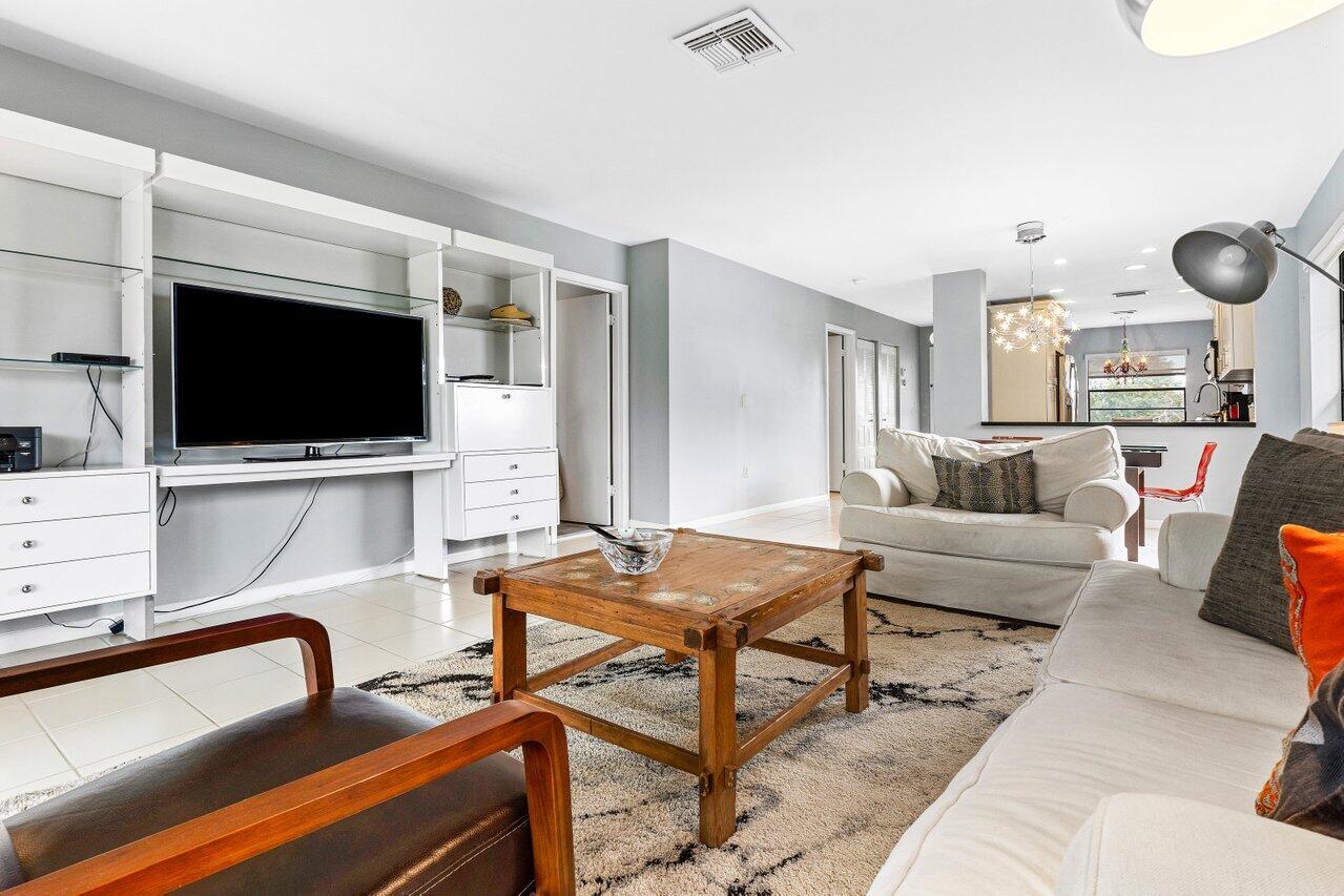 SOUTHPORT AT HUNTERS RUN - Residential