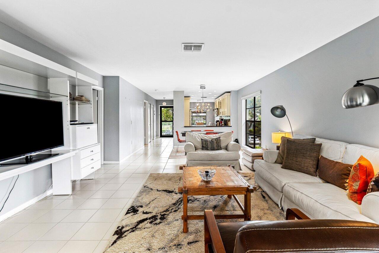 SOUTHPORT AT HUNTERS RUN - Residential