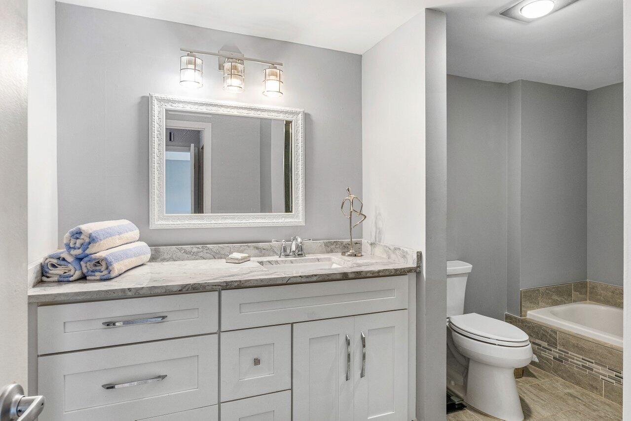 SOUTHPORT AT HUNTERS RUN - Residential