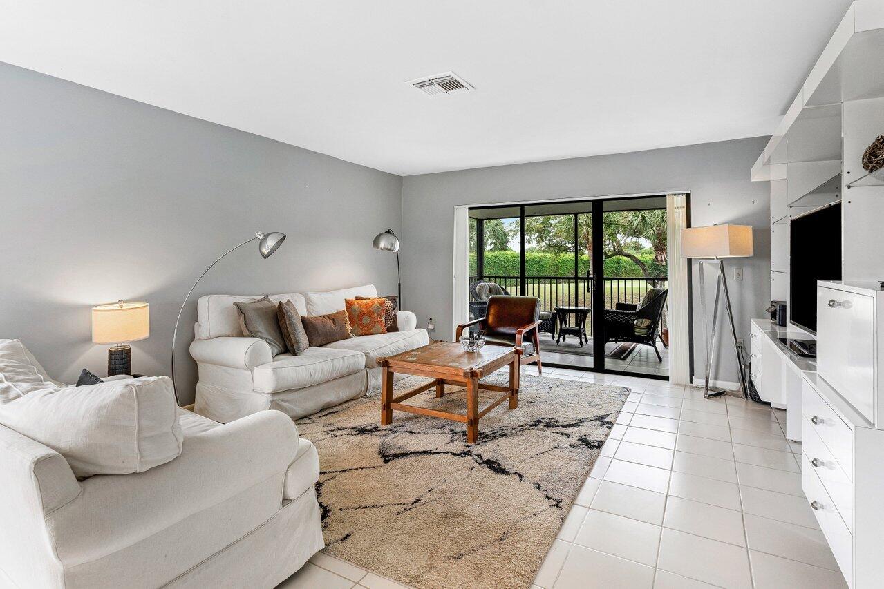 SOUTHPORT AT HUNTERS RUN - Residential