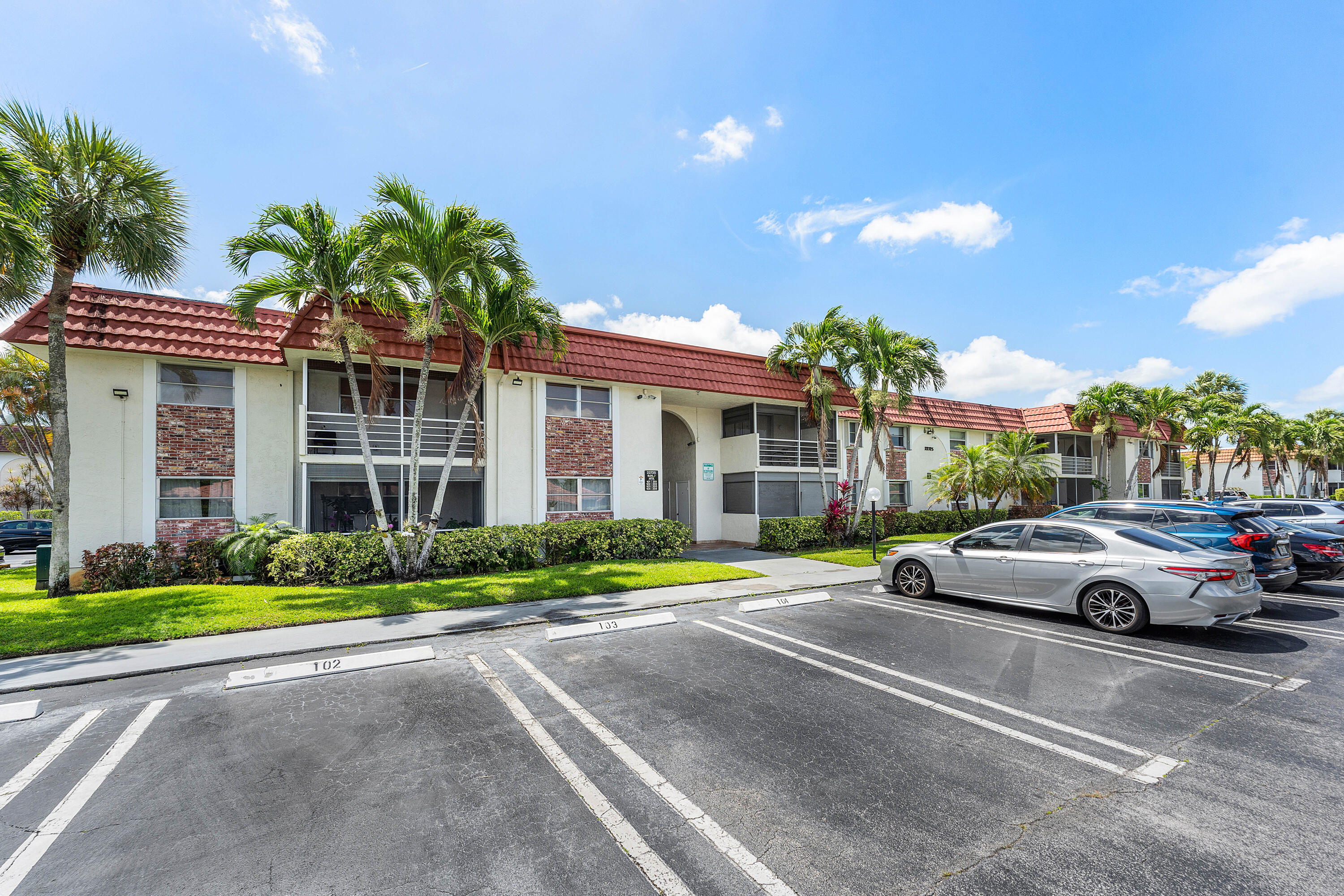 EDGEWOOD CONDOS - Residential