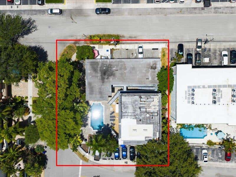 Photo of 105 NE 16th Terrace, Fort Lauderdale, FL 33301 (MLS # R11142640)