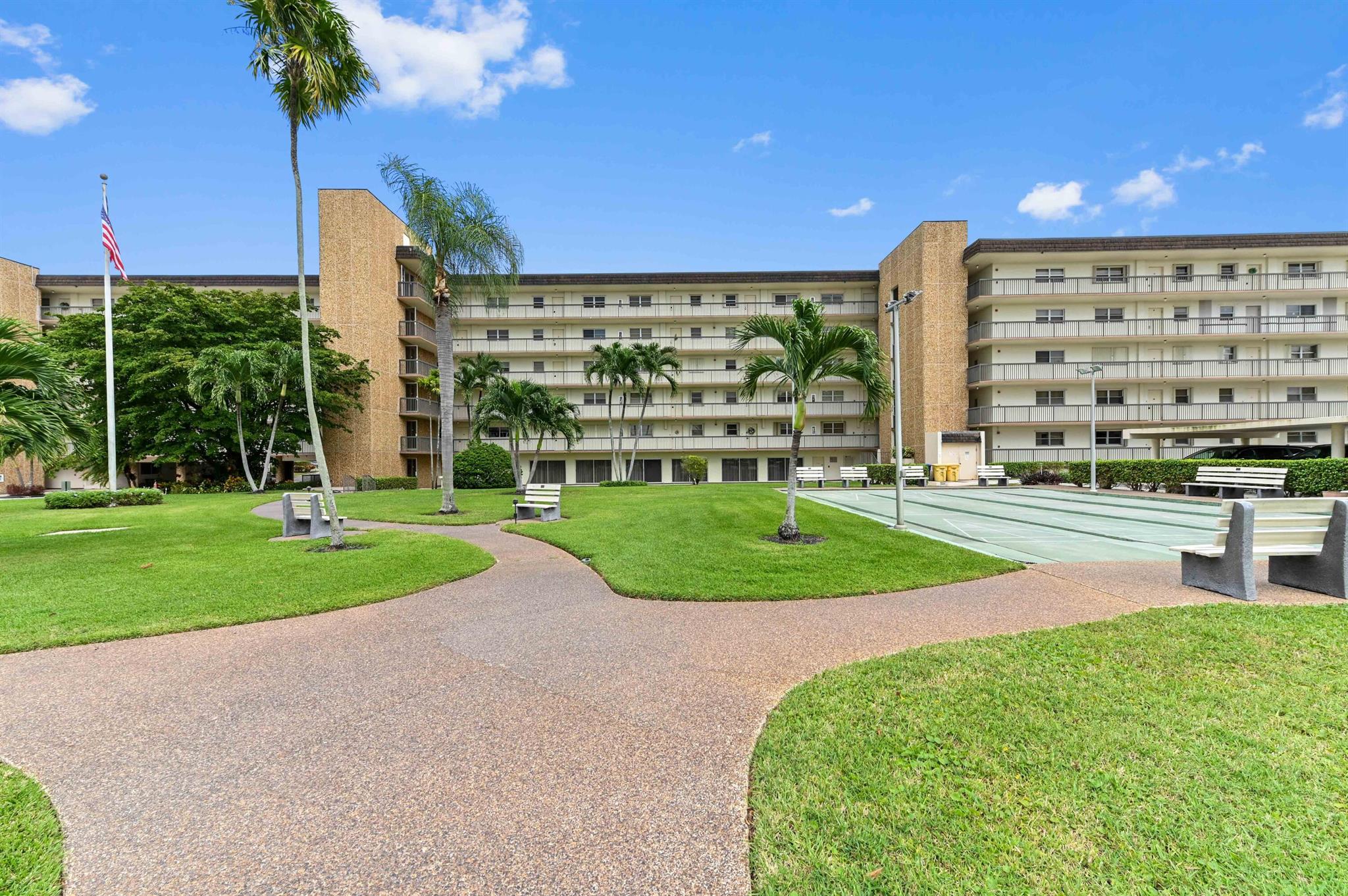 STARLITE CONDO - Residential