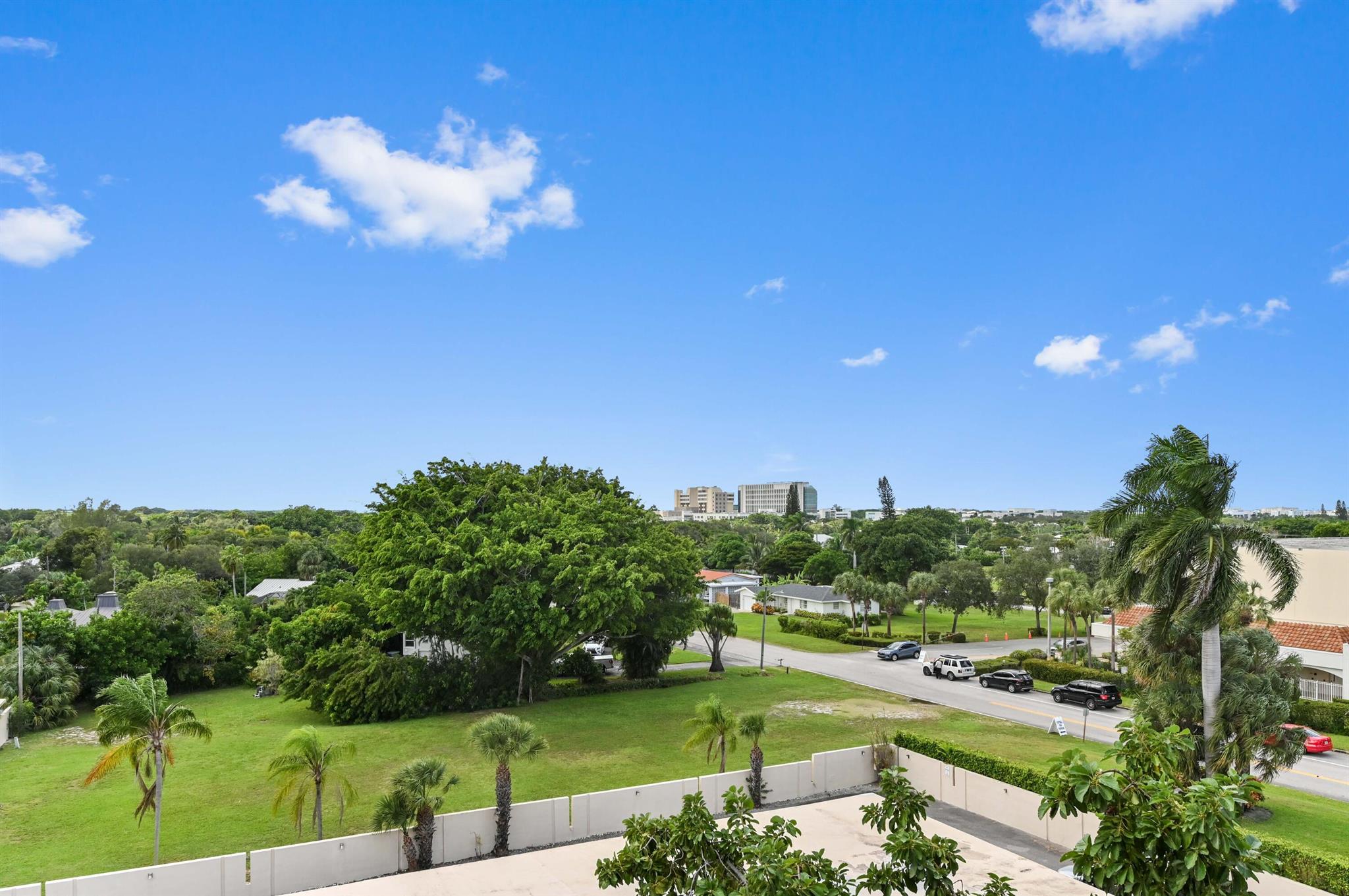 STARLITE CONDO - Residential