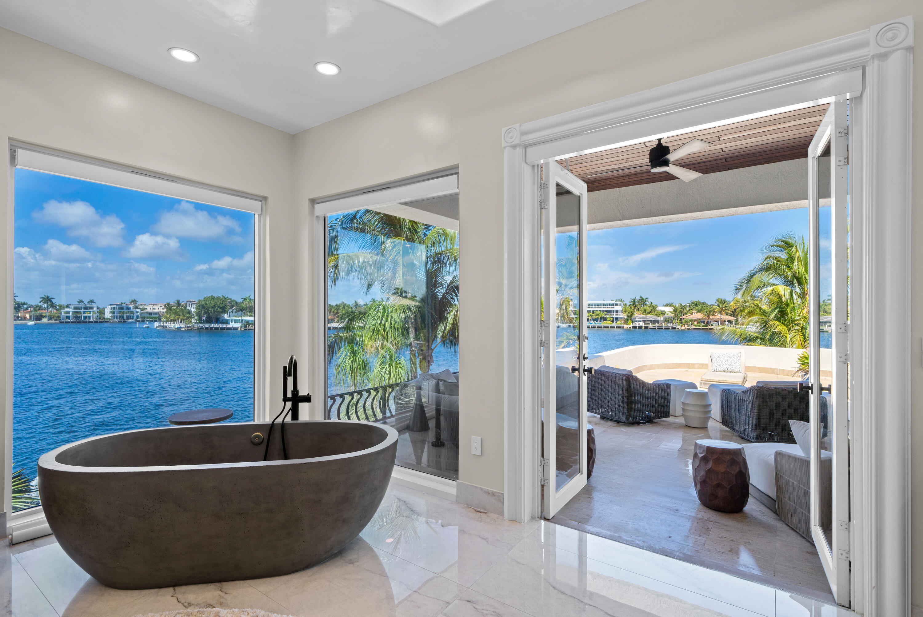 SANTA BARBARA SHORES - Residential