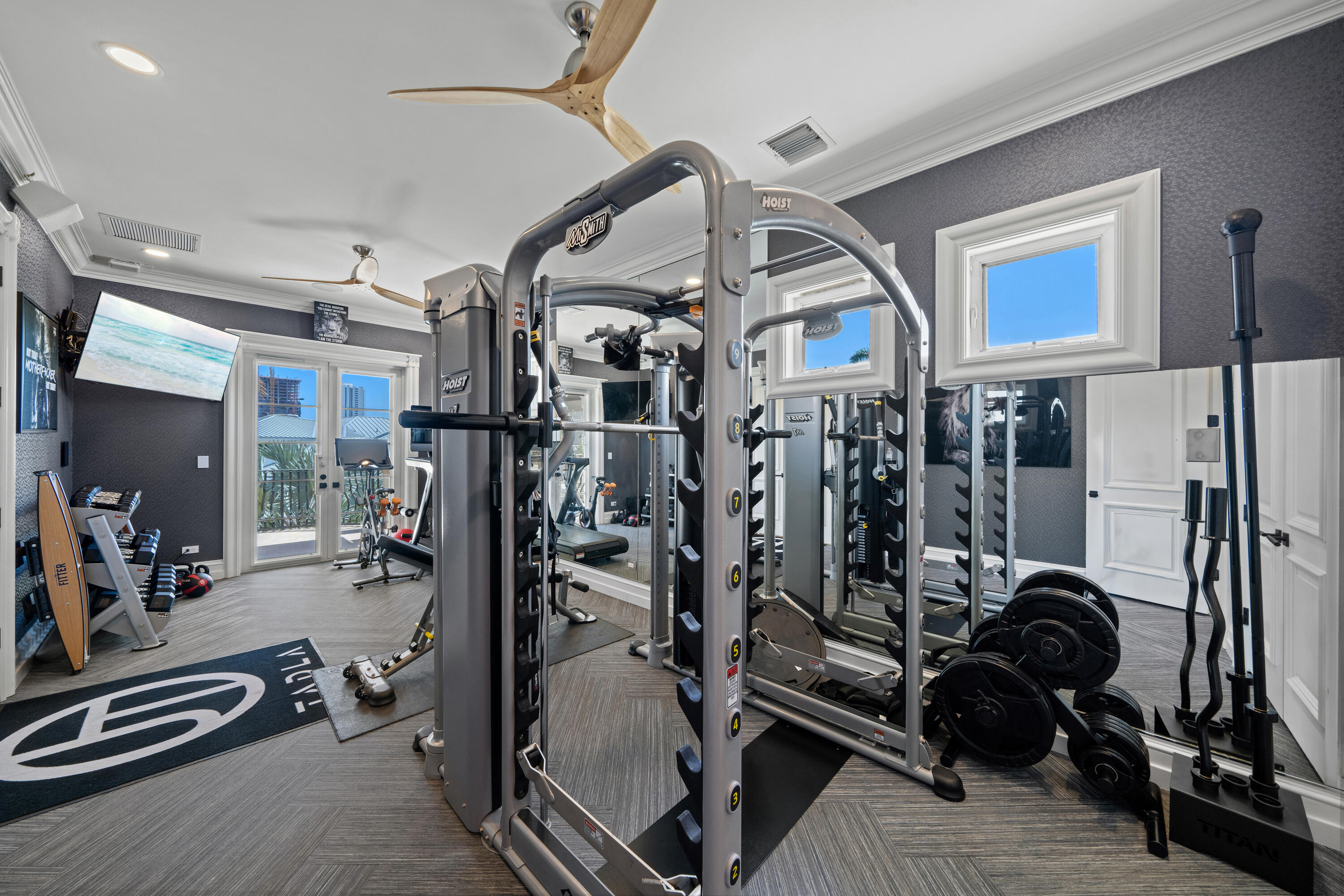 SANTA BARBARA SHORES - Residential