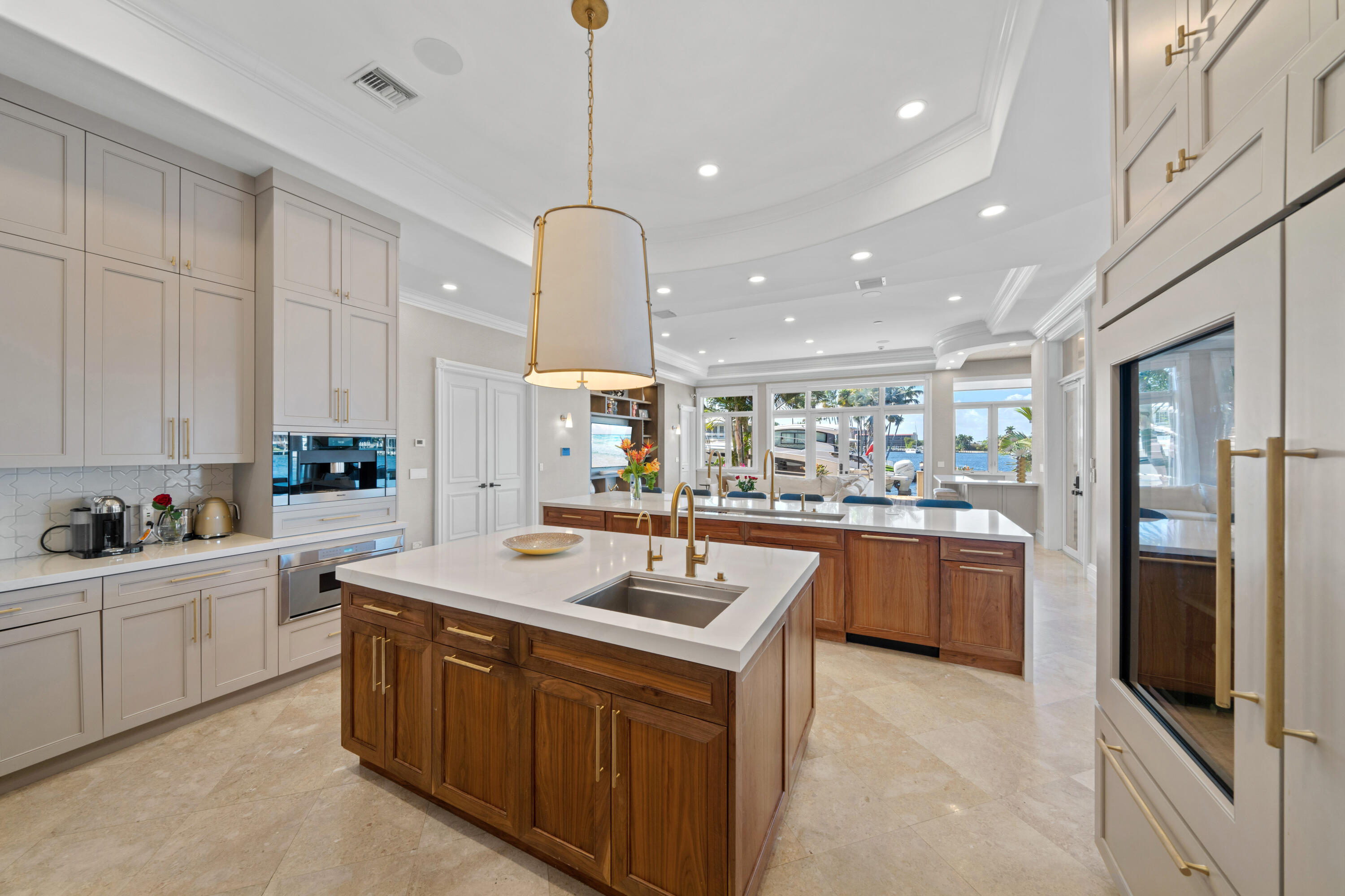 SANTA BARBARA SHORES - Residential