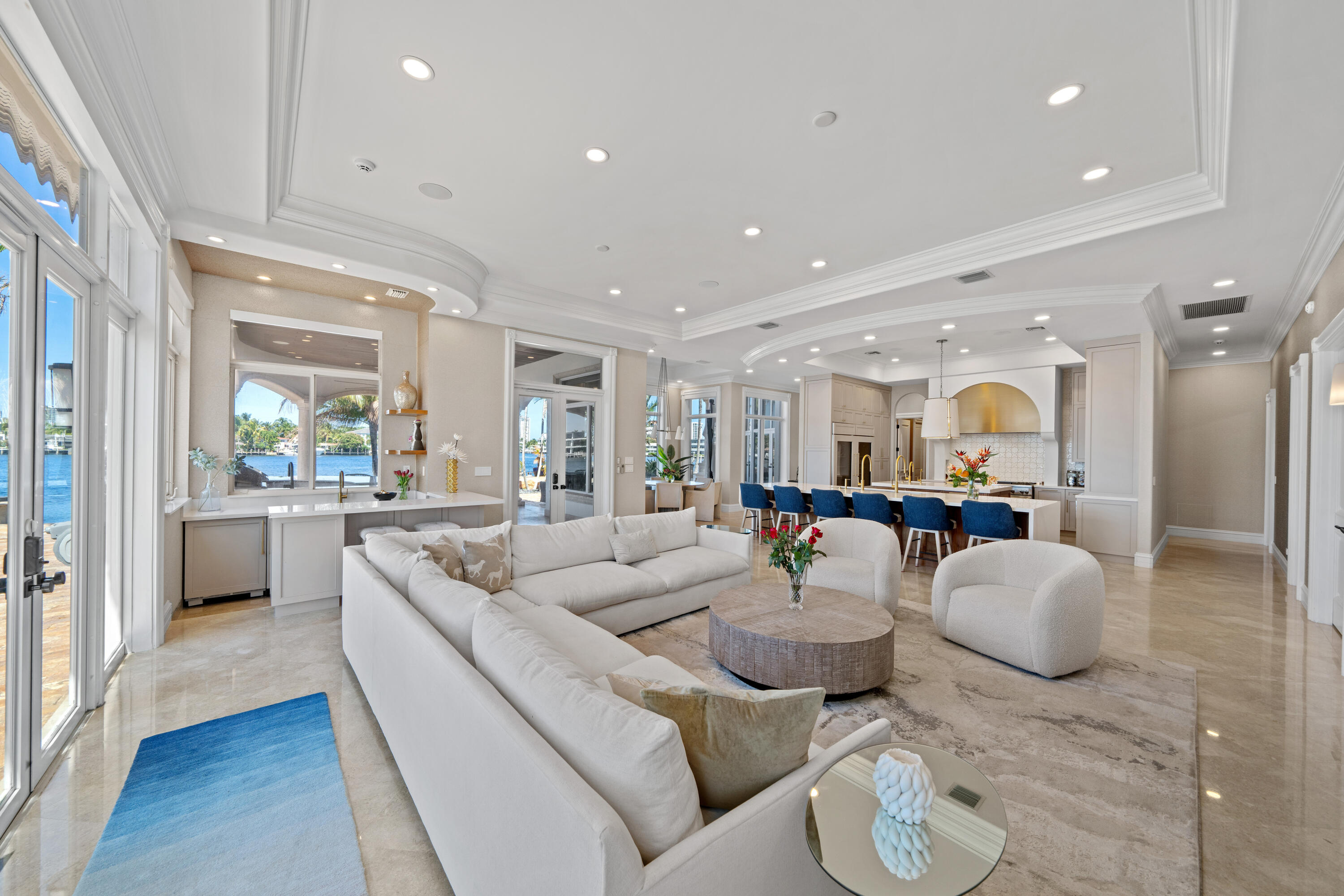 SANTA BARBARA SHORES - Residential