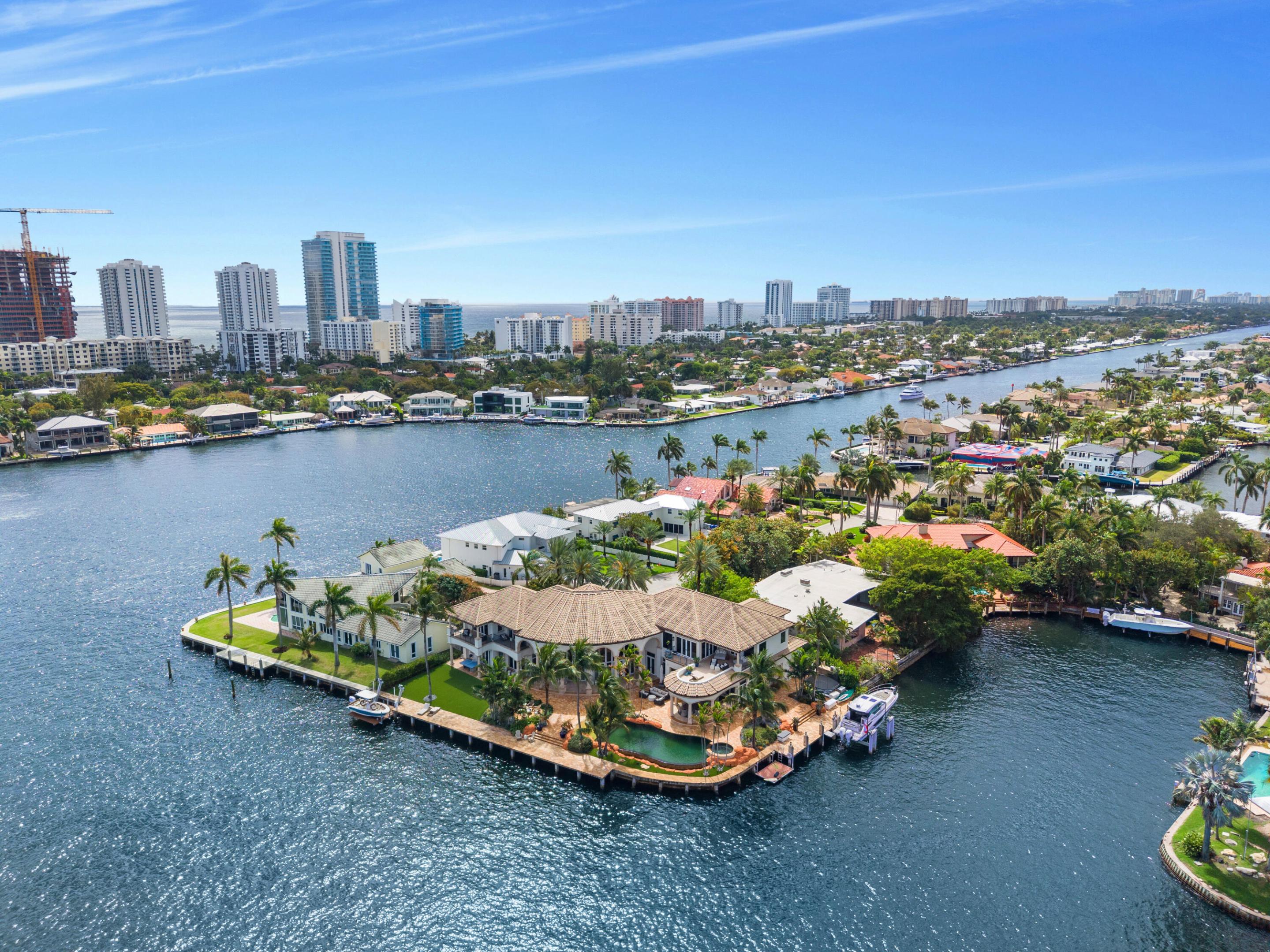 SANTA BARBARA SHORES - Residential