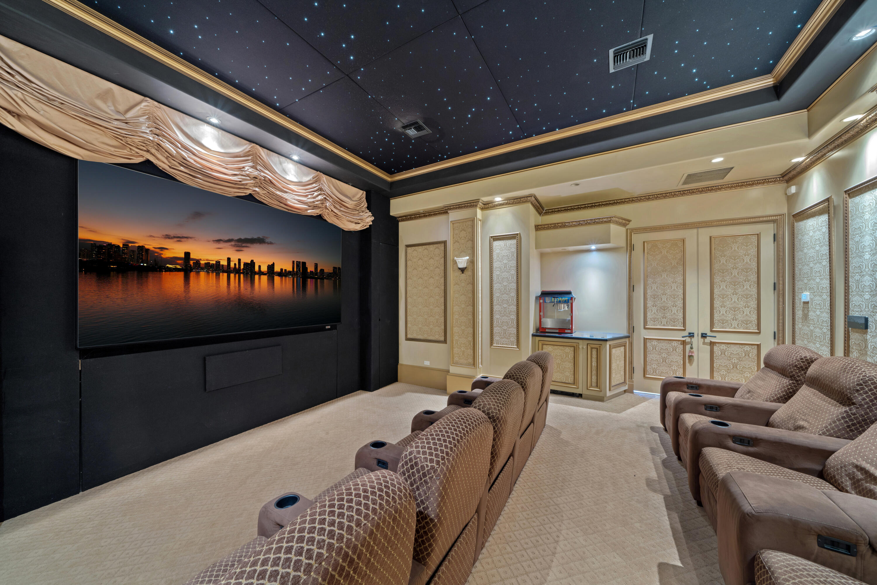 SANTA BARBARA SHORES - Residential