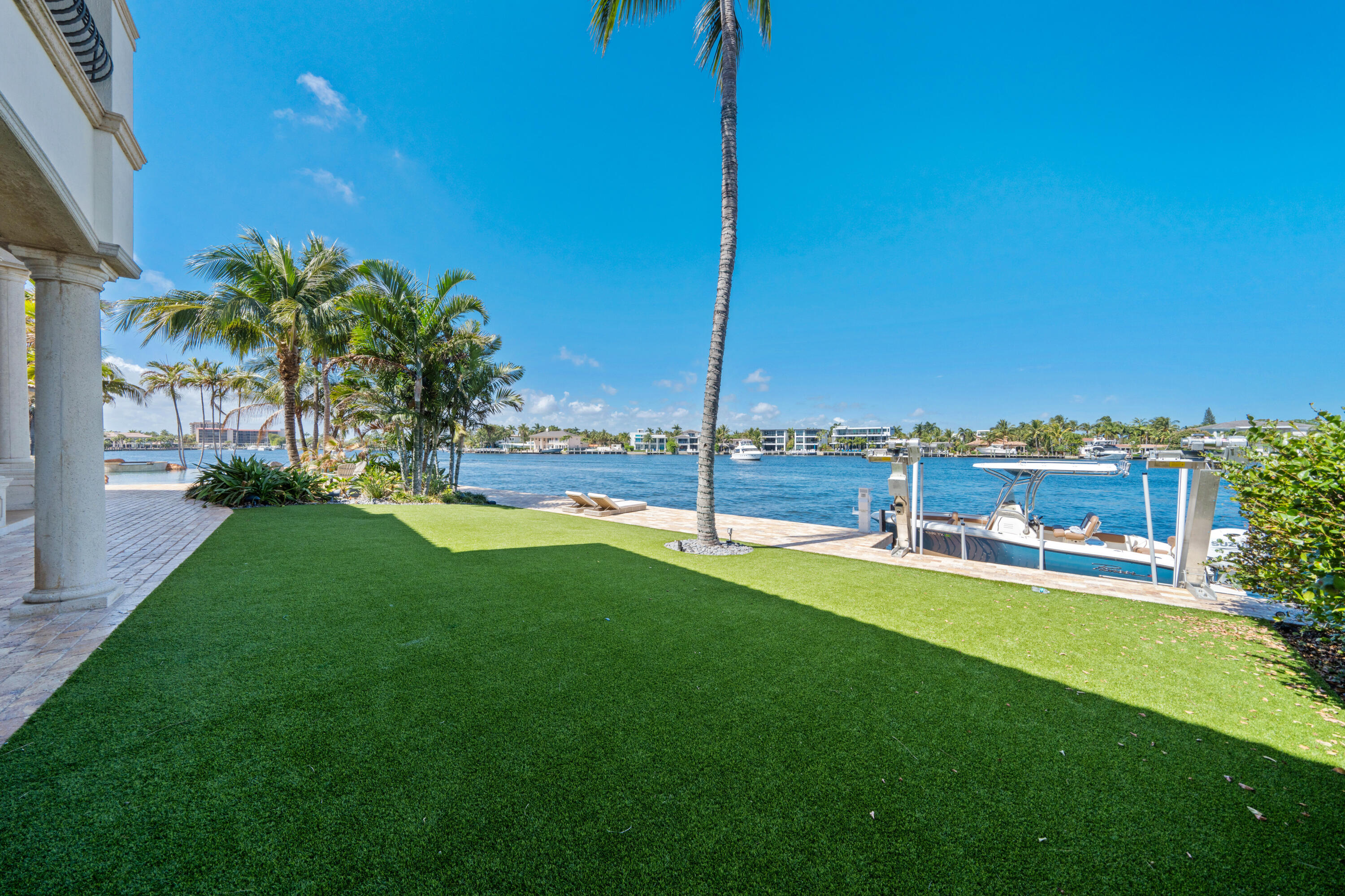 SANTA BARBARA SHORES - Residential
