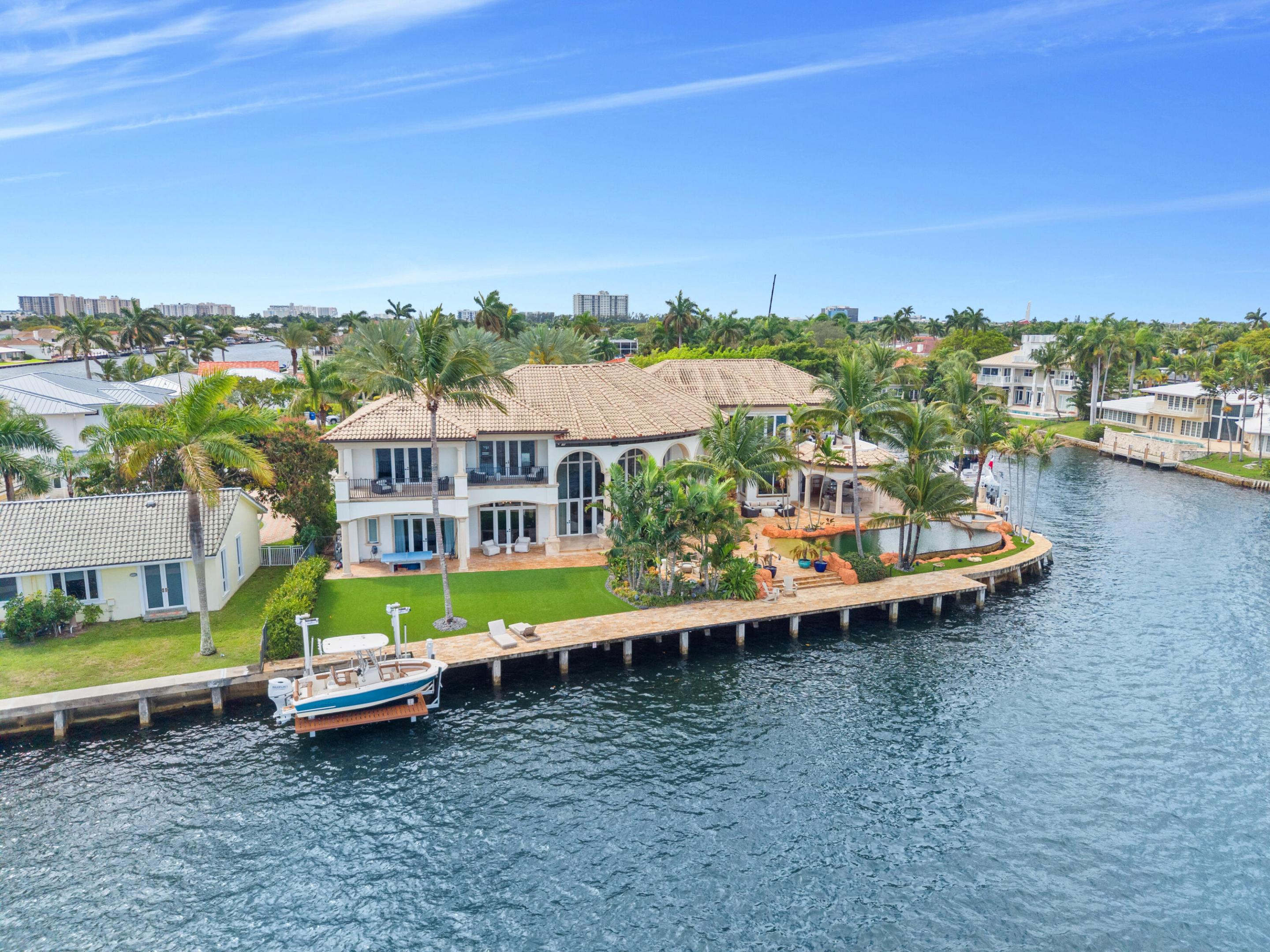 SANTA BARBARA SHORES - Residential
