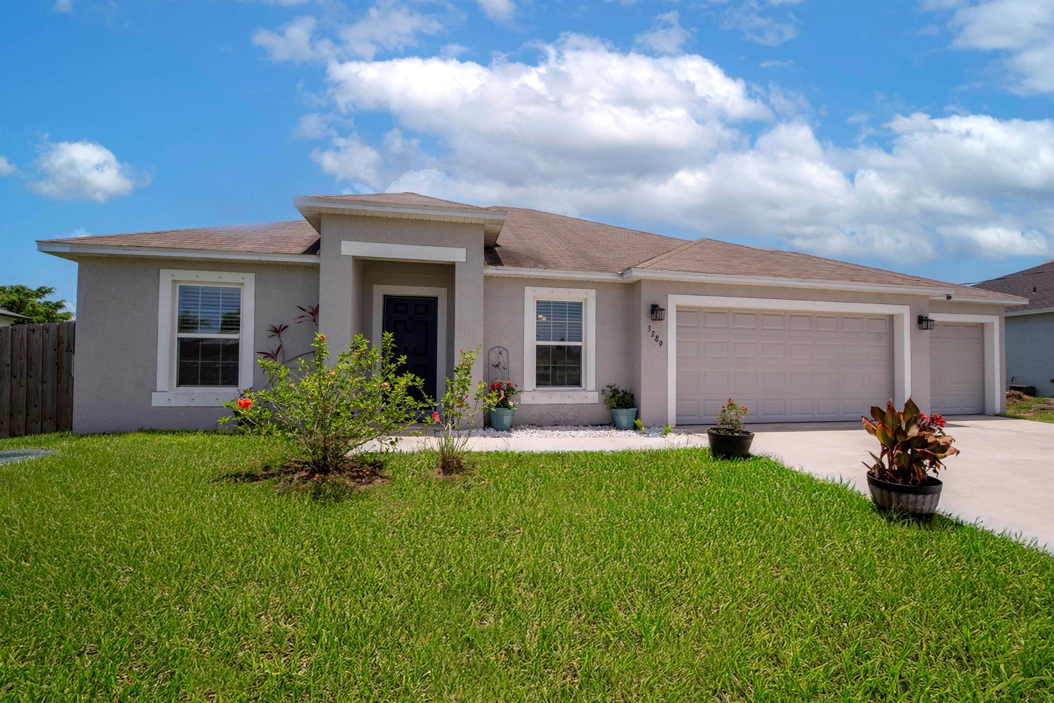 Come enjoy this move-in-ready 3-bedroom, 2-bathroom home with a versatile den/office, located in the sought-after South Bend area of PSL. Built in 2018 with durable CBS construction, this home offers both style and peace of mind. Enjoy a spacious 3-car garage, perfect for vehicles, storage, or your weekend toys. Step inside to discover luxury vinyl flooring throughout, a modern kitchen with granite countertops, solid wood cabinets, and stainless-steel appliances. Love outdoor living? You'll appreciate the large, fully fenced backyard, ideal for kids, pets, or your future pool. No HOA means you can bring your boat, RV, or other recreational vehicles without restrictions. Schedule your private showing today!