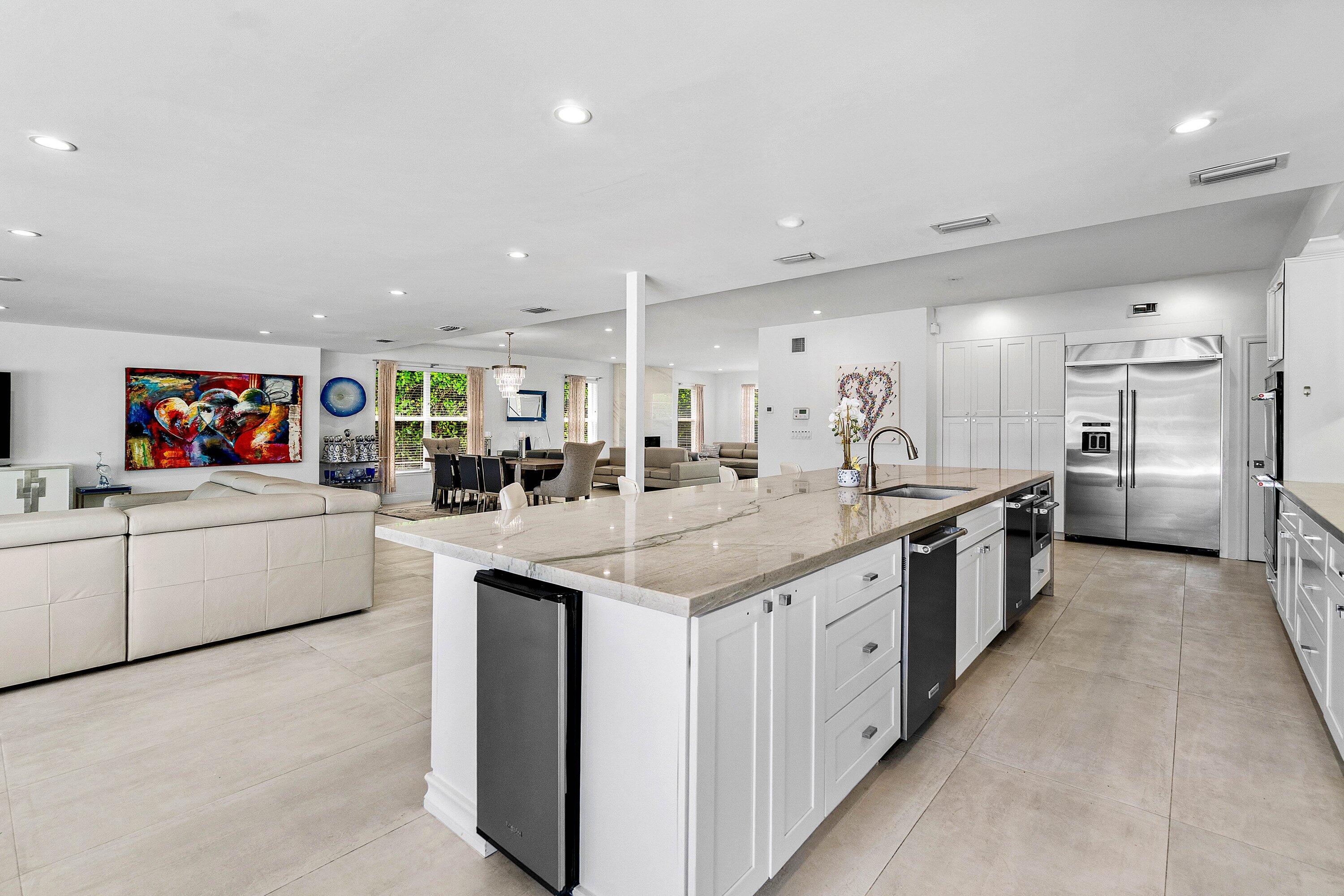 LAKE CLARKE SHORES - Residential