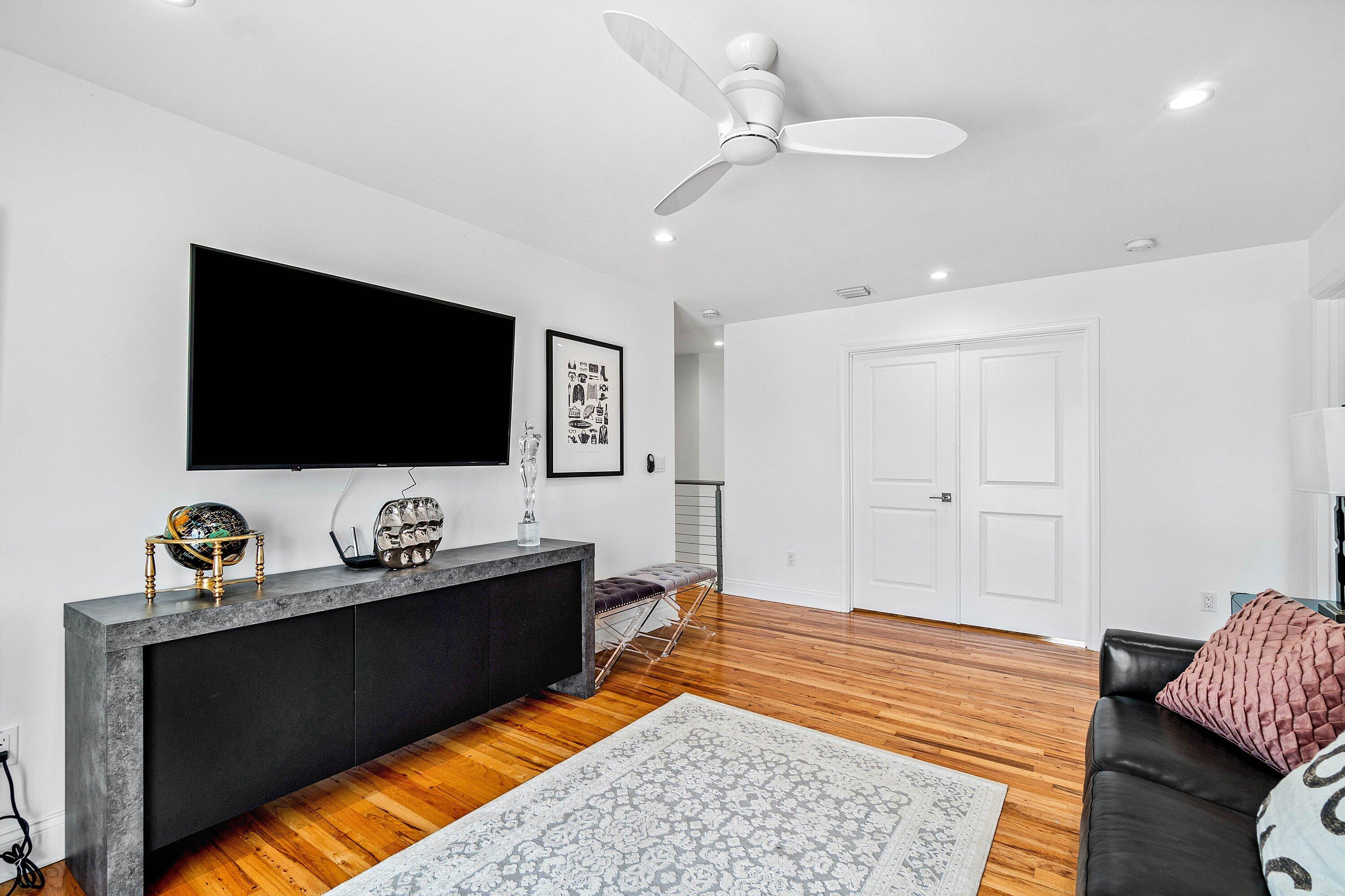 LAKE CLARKE SHORES - Residential