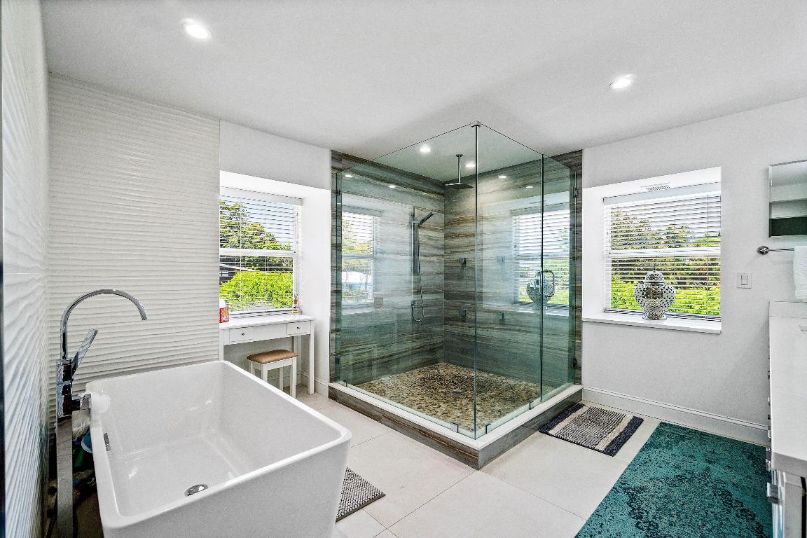 LAKE CLARKE SHORES - Residential