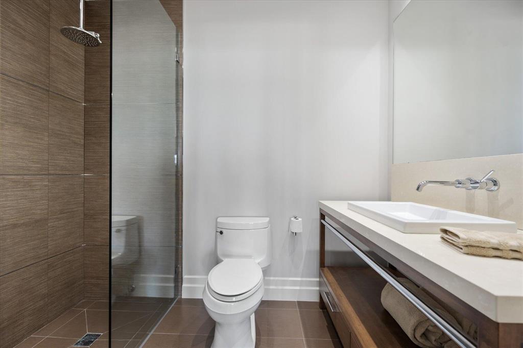 Anchorage Point - Residential