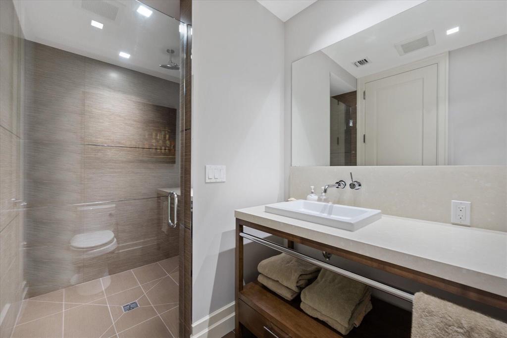 Anchorage Point - Residential