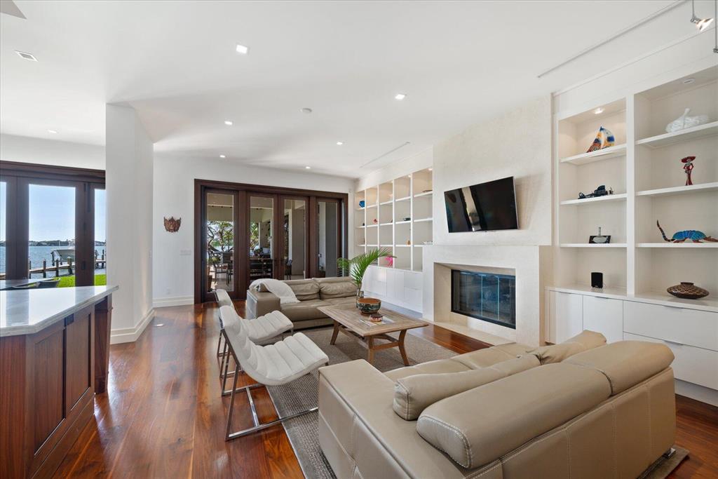 Anchorage Point - Residential