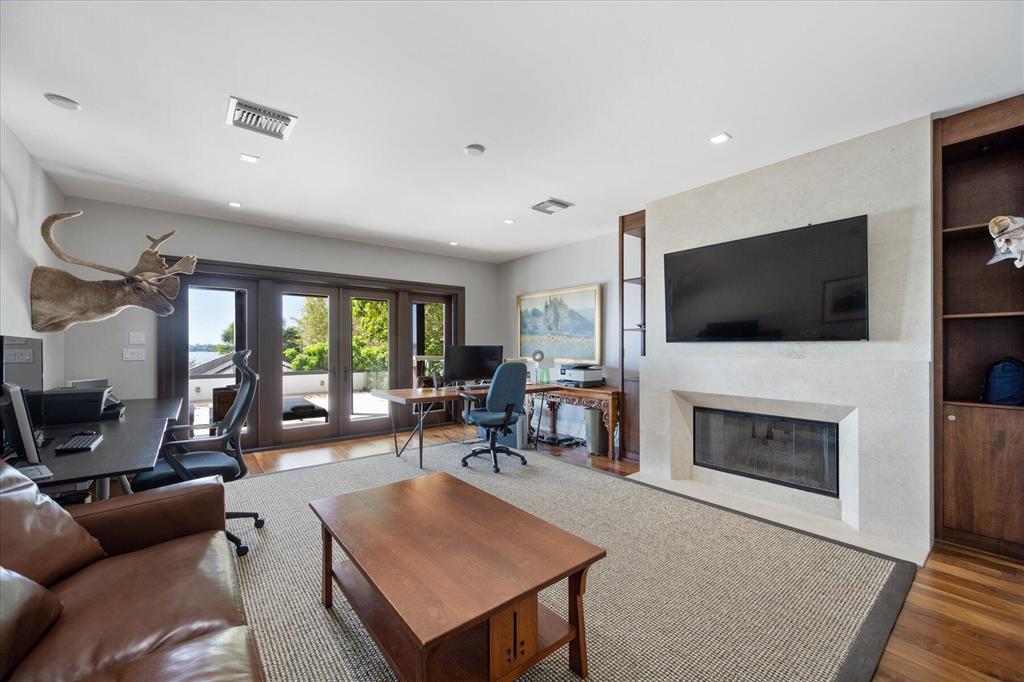 Anchorage Point - Residential