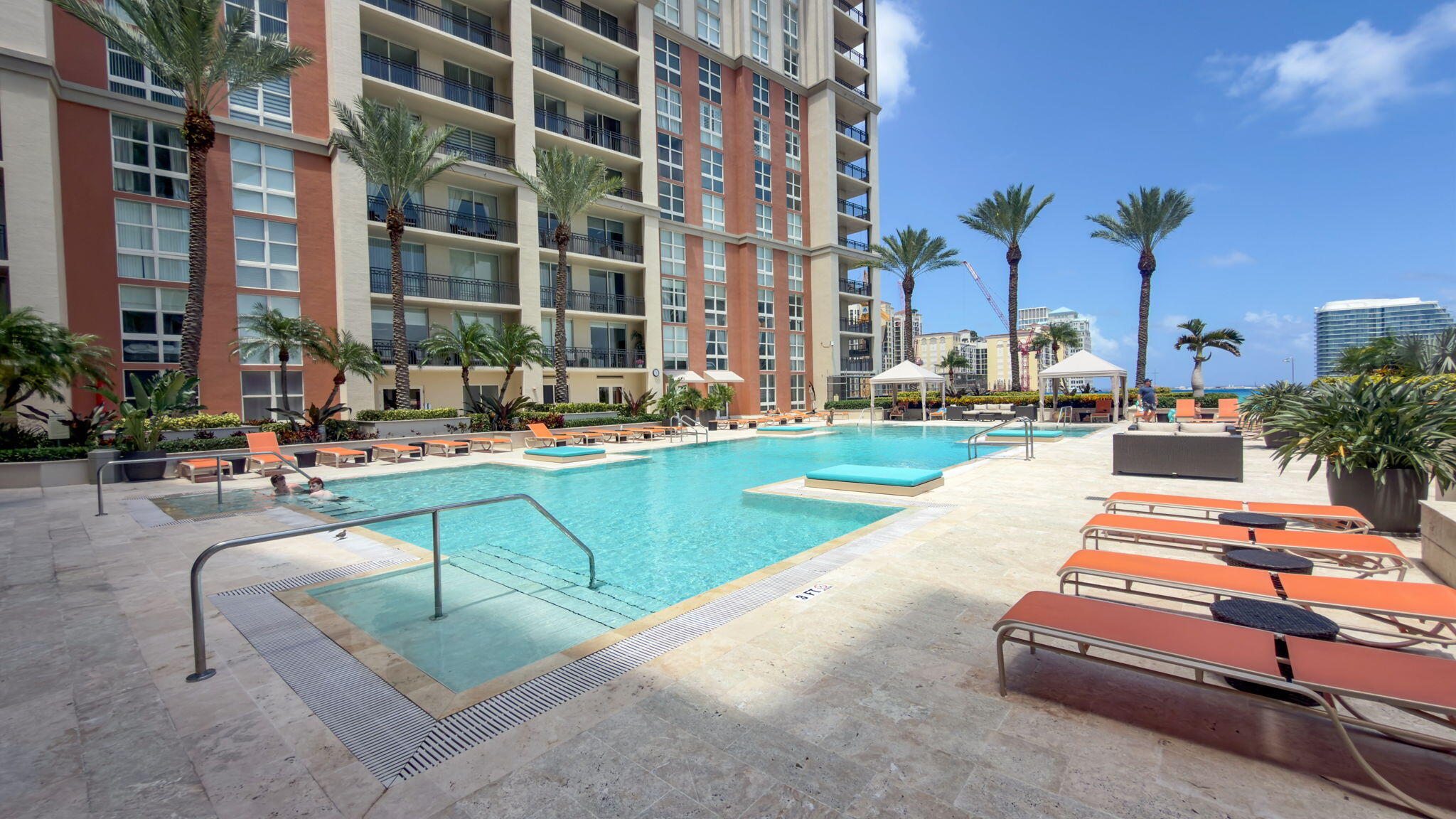 CITYPLACE SOUTH TOWER CONDO - Residential
