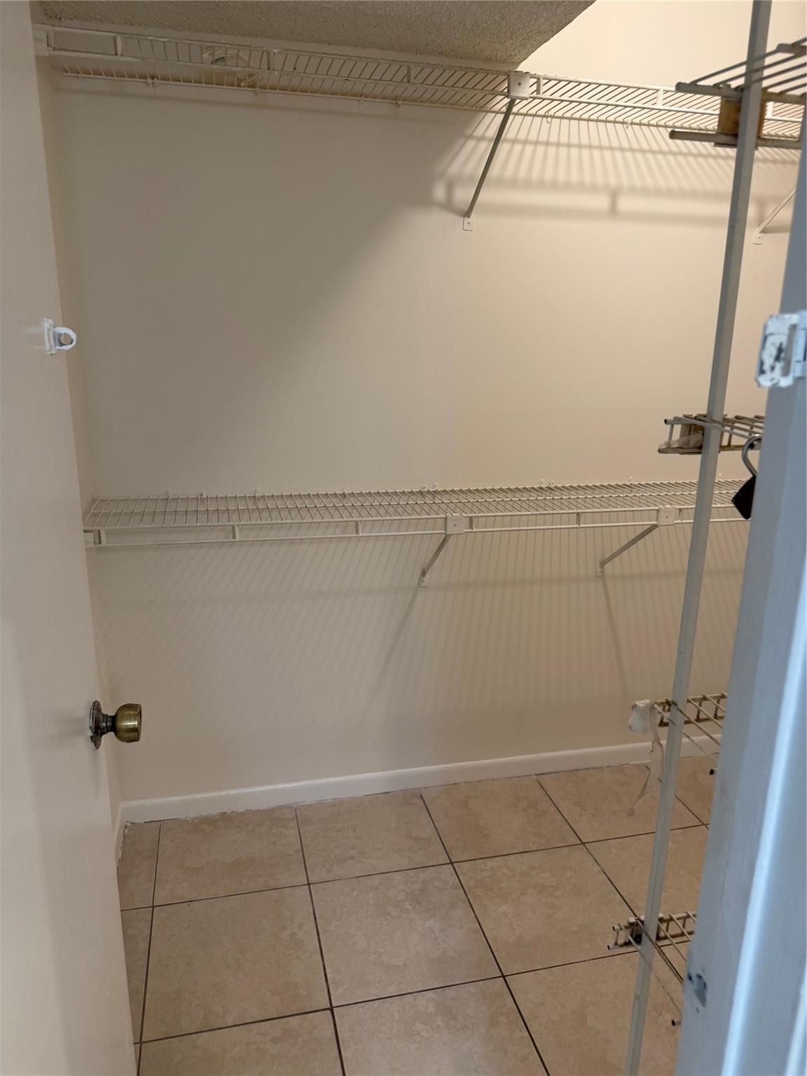 Forest Park Condo - Residential Lease