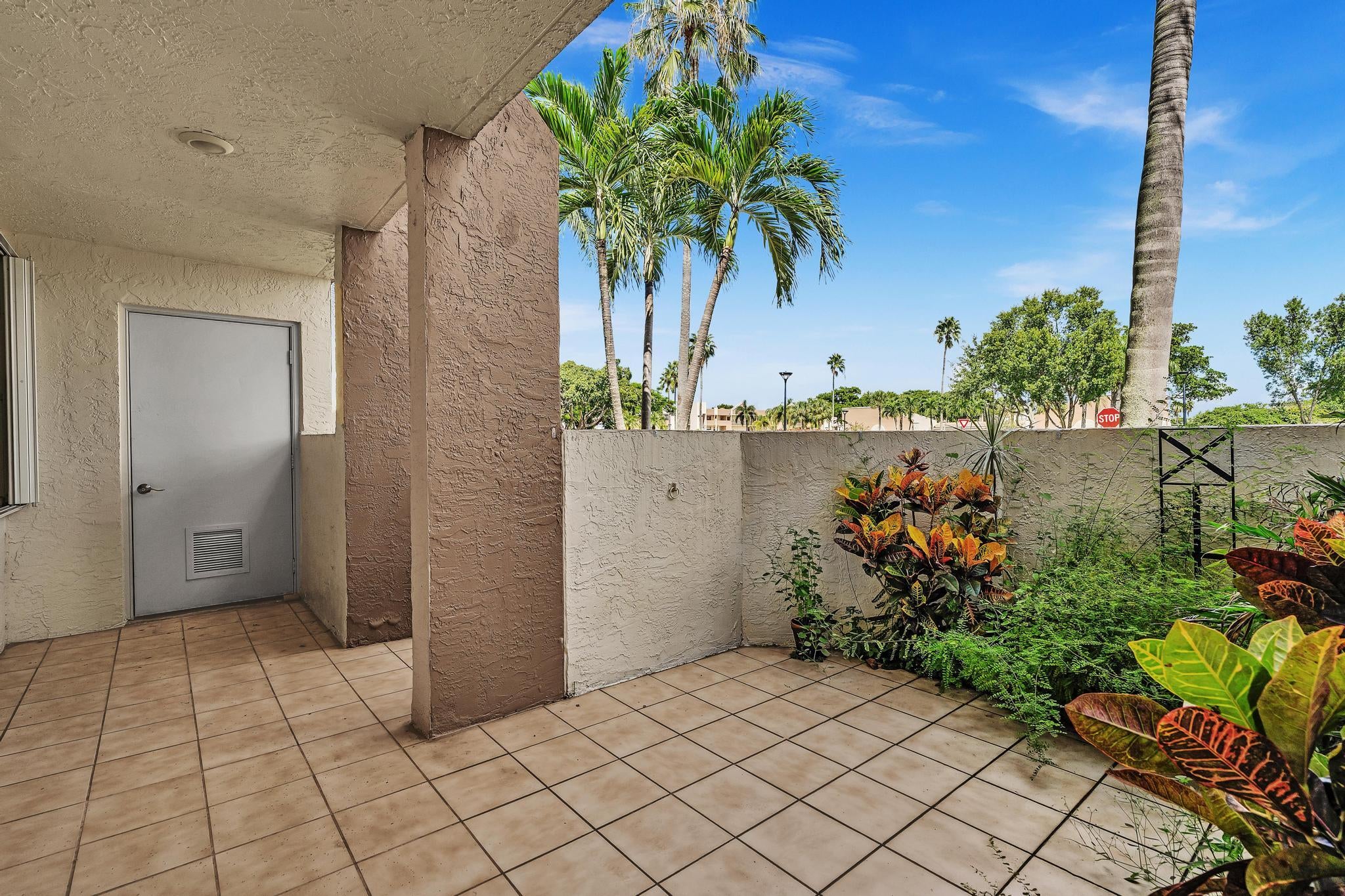 7216 Fairfax Drive 109