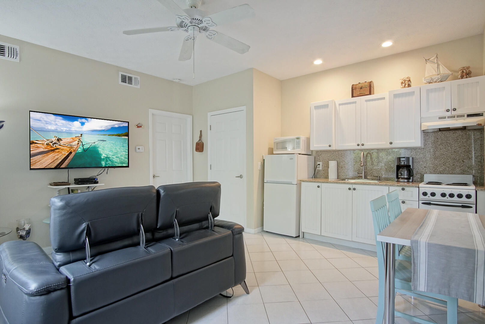 PALM HAVEN SUBDIVISION - Residential Income