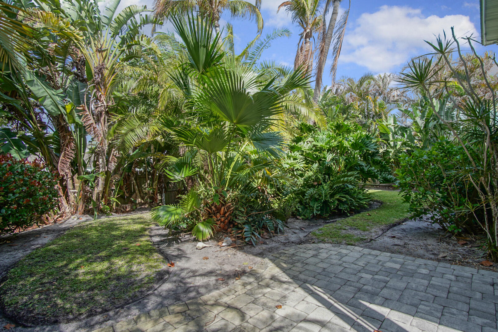 PALM HAVEN SUBDIVISION - Residential Income