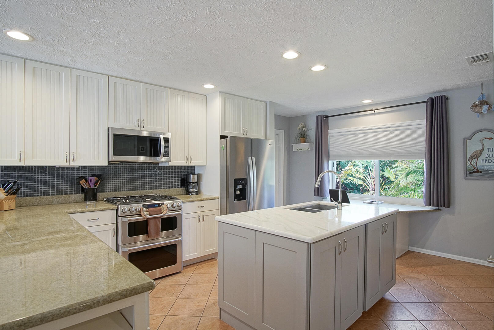 PALM HAVEN SUBDIVISION - Residential Income