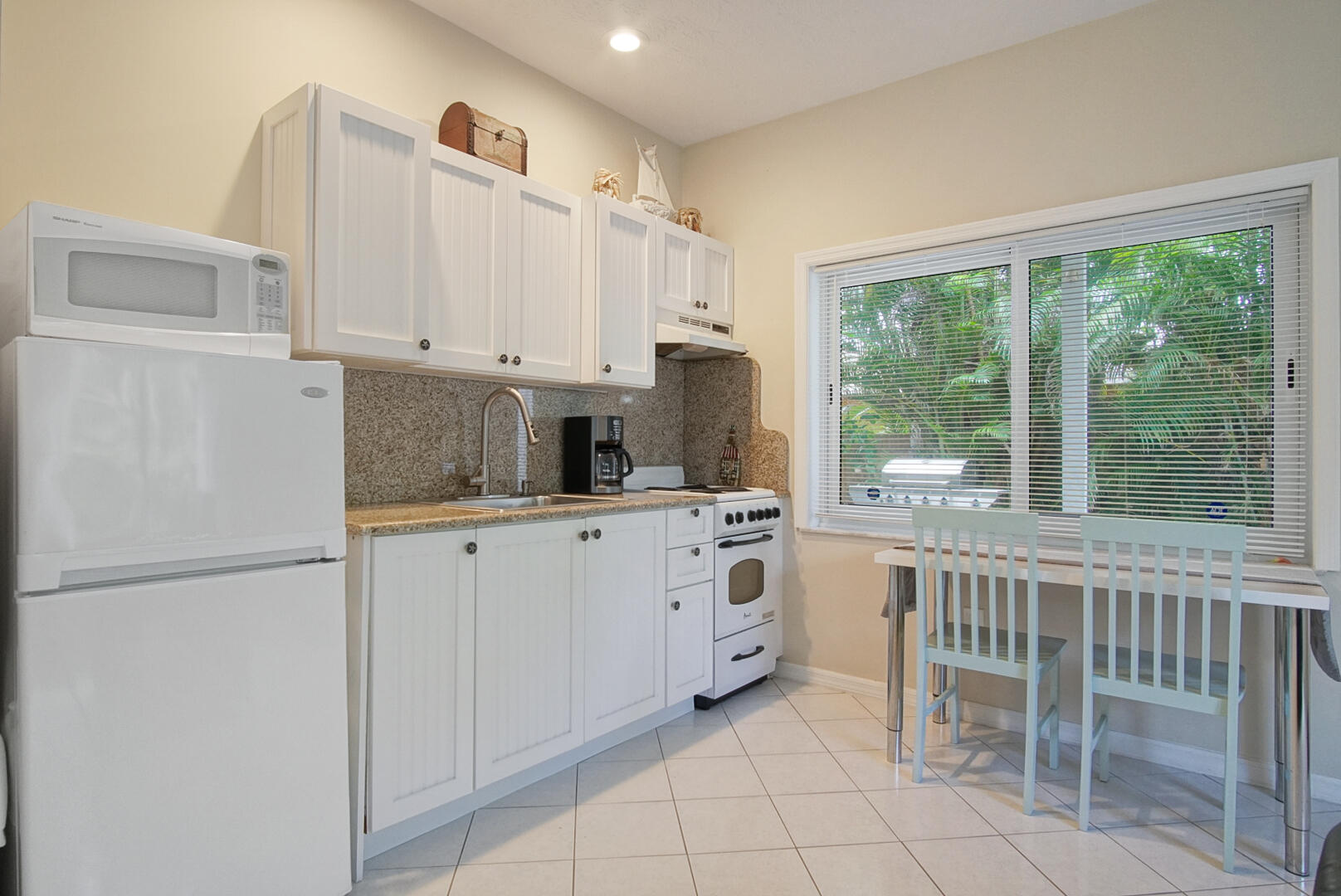 PALM HAVEN SUBDIVISION - Residential Income