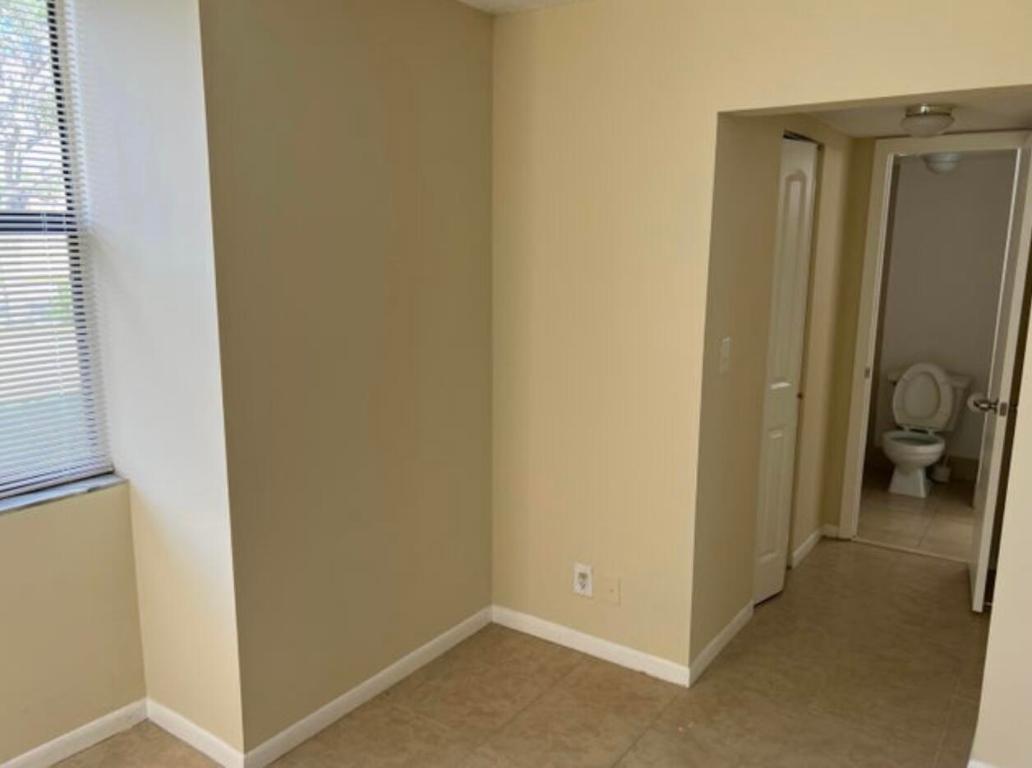 VILLAS AT MEADOW LAKES CONDO - Residential