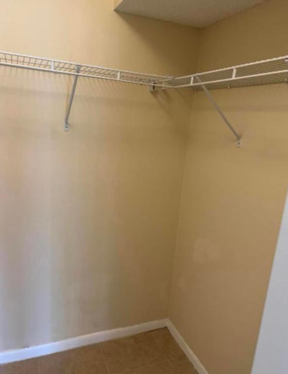 VILLAS AT MEADOW LAKES CONDO - Residential