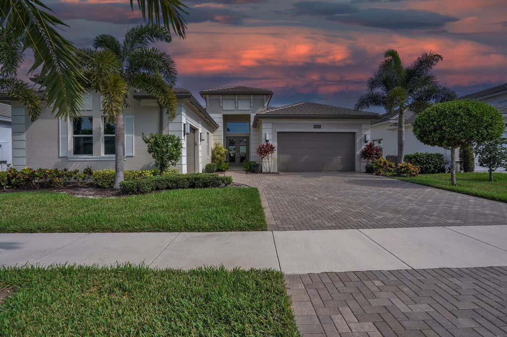 Photo of 12772 Veneto Springs Drive, Boynton Beach, FL 33473 (MLS # R11140634)